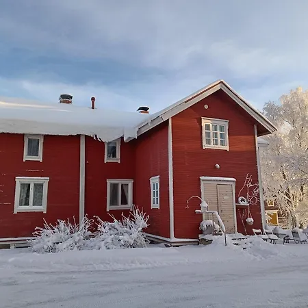 Pyrroen Pirtti, Koko Talo * Oulainen